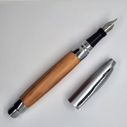 Fountain Presimo Satin Chrome Pen - Olive Wood